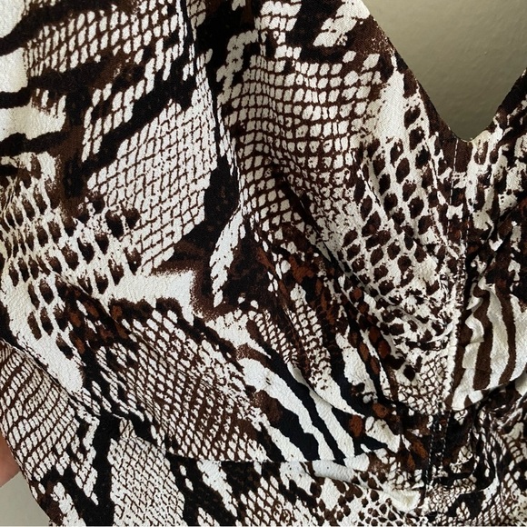 NWOT Aritzia Wilfred Veda Animal Snake Zebra Print Ruched Open Back Mini Dress 2 - Picture 4 of 6